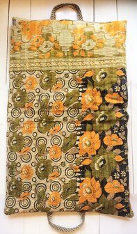 VERKOCHT-kussen pick-up 1 -vintage katoen met hengsels army-oranje rozen met abstract patchwork