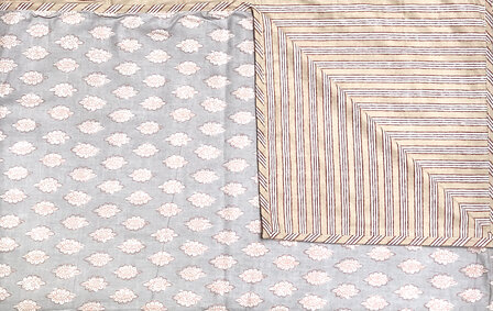 quilt zomer reversible dun-sprei 2 pers. 6- vergrijsd lichtblauw/ warm beige streep