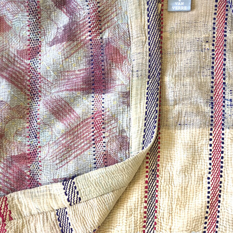 VERKOCHT- jasje kantha quilt 1- abrikoos/roze/grijs/paars