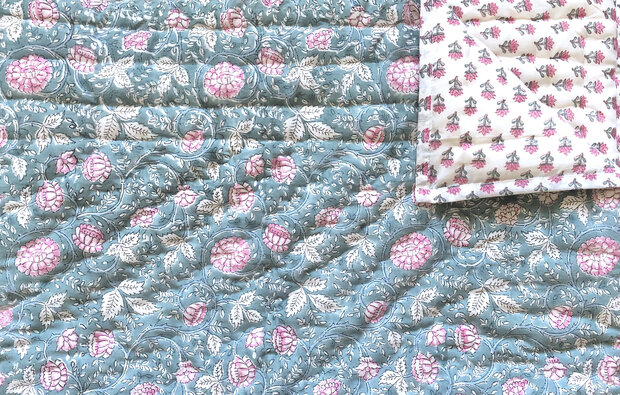 deken quilt kind reversible blockprint 7- petrol/roze